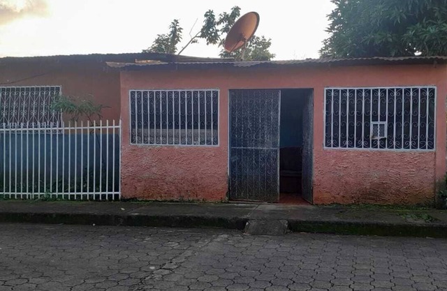Casa Centrica en La Dalia a 1 C. gasolinera Puma, Apto para familias y mascotas