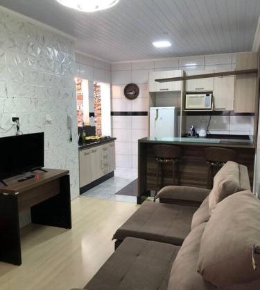 Casa com AR COND. em todos os comodos mobiliada