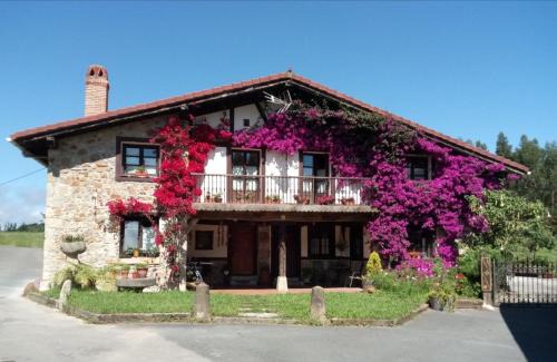 Casa con jardín y terraza privados, cerca del mar