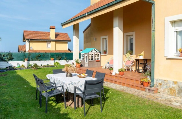 Casa en Liencres con jardin