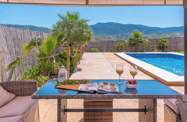 Casa Las Allanas Tolox by Ruralidays