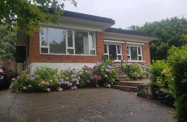 Casa Lekutxoa con amplio jardín cerca de San Sebastián