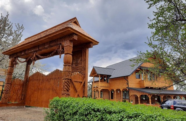 Casa Maramureșeană Larisa