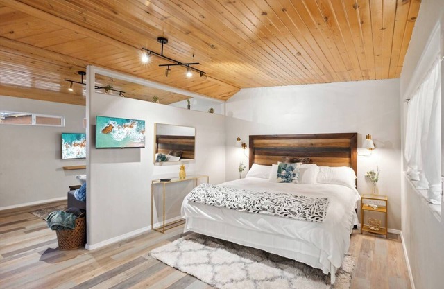 Casita Abeja-North Valley