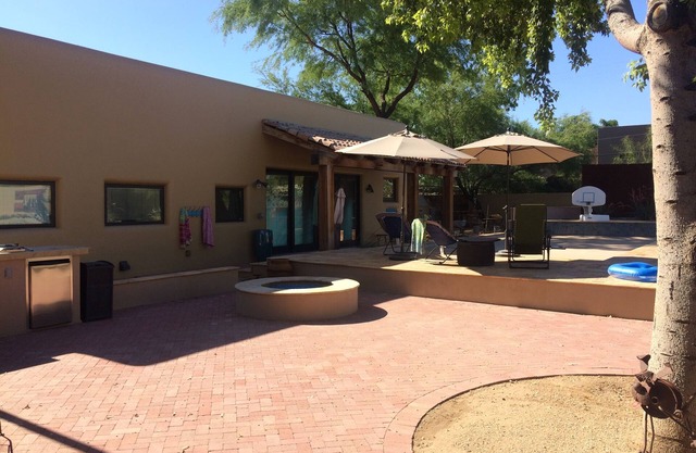 Casita by the pool, central Scottsdale, just off Shea and Scottsdale road