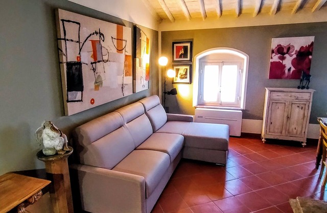 Castelfalfi Art Apartment
