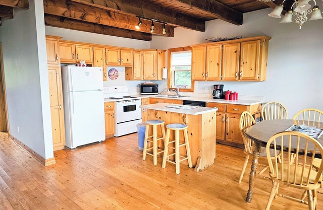 Castle Black A charming ocean view 3-bedroom cottage in Kildare PEI