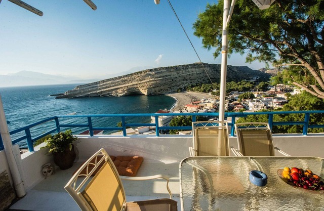 Castri House in Matala
