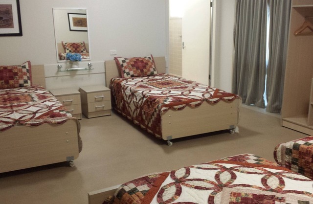 CATALINA LAKEFRONT pelican wing Fully Wheelchair Accessible accommodationn