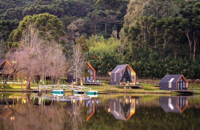 Celeiro Lake Village
