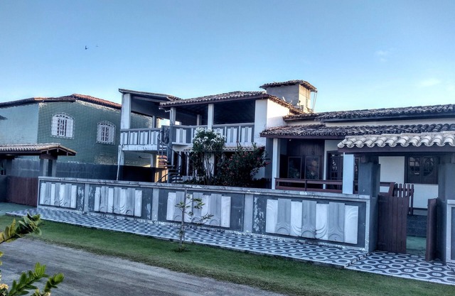 CELI house, well maintained with ample space near the beach in a closed condominium.
