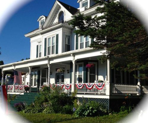 Center Harbor Sutton House B & B