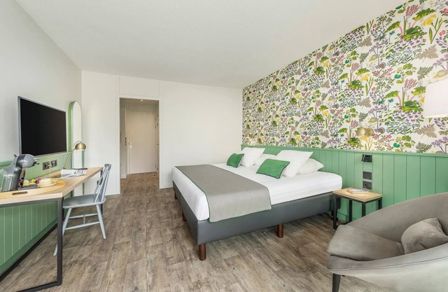 Center Parcs - Domaine Les Bois-Francs - Premium Room for 2 People