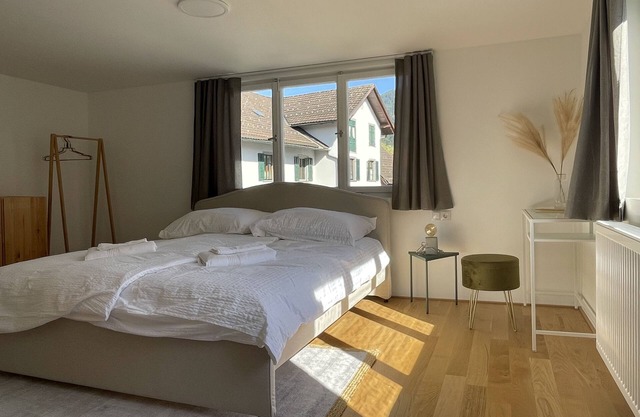 "Central and Cozy: Your Dornbirn Home, Paris 7"