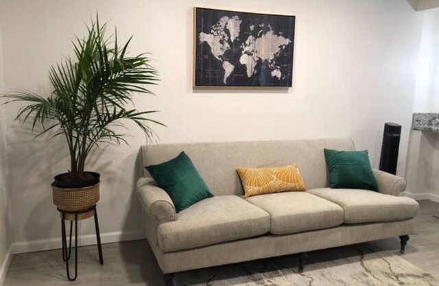 Centrally located 2 bedroom unit