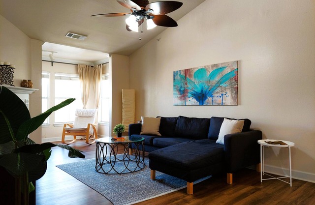 Centrally located 2 Bedroom 1 Bath spacious condo
