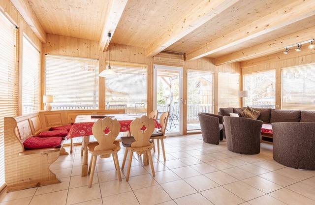 Chalet # 140 with 4 bedrooms & Sauna