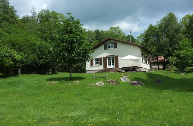 CHALET 6P, HAUTES VOSGES, ALTITUDE 550m, VERY QUIET, HIKING, BICYCLES, LAKE