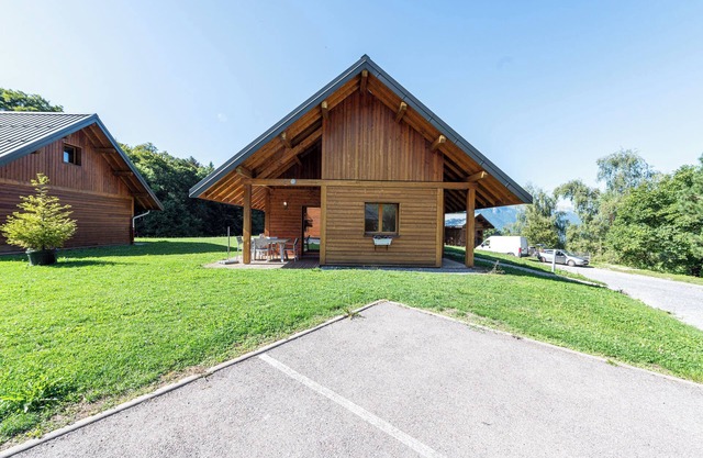 Chalet 'Arclosan - Val De Tamié' with Mountain View, Private Terrace and Wi-Fi
