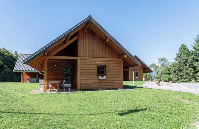 Chalet 'Belle Etoile - Val De Tamié' with Mountain View, Private Terrace and Wi-Fi