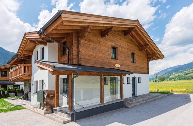 Chalet in Niedernsill near Ski Slopes