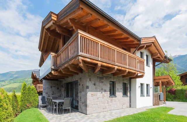 Chalet in Niedernsill near Ski Slopes