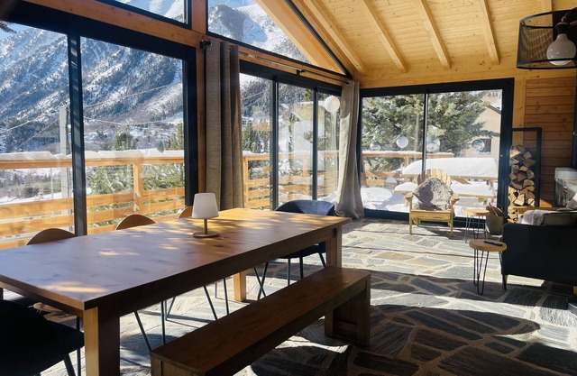 Chalet Pyrenees, Cerdagne, 700 meters chairlift