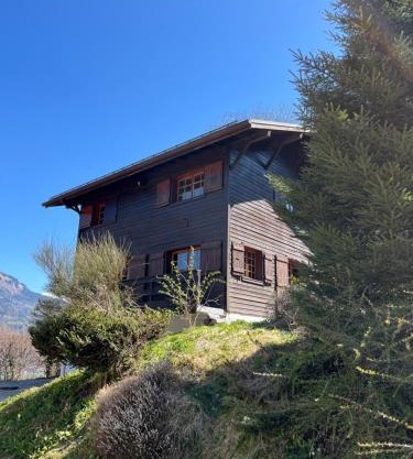 Chalet, vue sur la vallée, Domaine skiable Grand Massif
