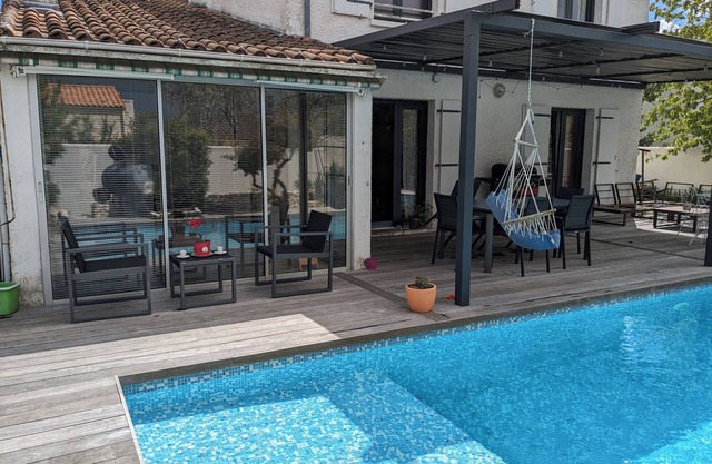 Chambre Avec vue sur la Piscine