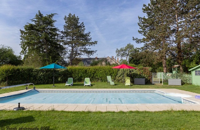 Character Accommodation, 2-4 guests, Heated Pool In The Heart Of Val de Loire