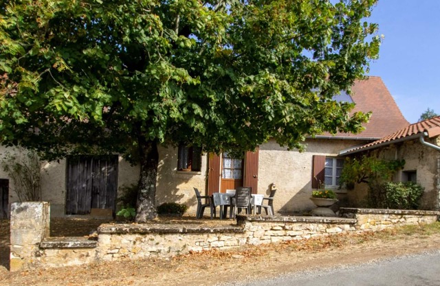 Charming Cottage with Garden in Auvézère Valley - Near Périgueux & Lascaux