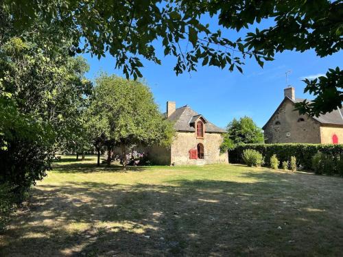 Charmant corps de ferme réhabilité en Mayenne