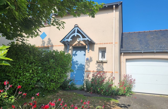 Charmante Maison et son Jardin Dans Quartier Très Calme