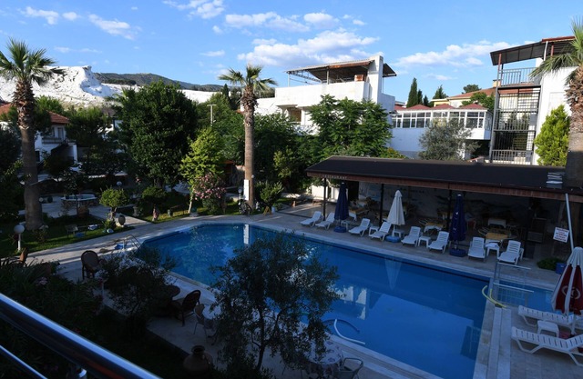 Charming 1-bedroom hotel with AC and WiFi in marvelous Pamukkale.