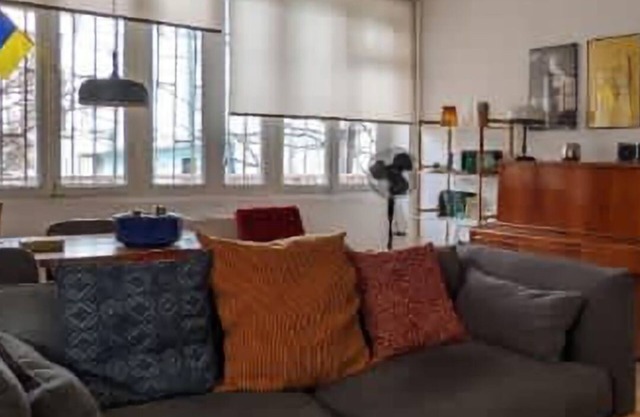 Charming 1-bedroom apartment in enchanting T'bilisi with WiFi, AC