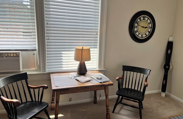 Charming 1-bedroom apartment in the historic district of enchanting Centerville