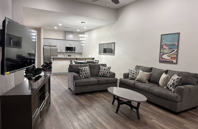 Charming 2-bedroom condo
