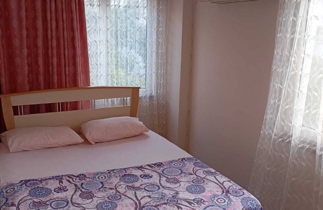 Charming 2-bedroom apartment in fabulous Marmaris with AC