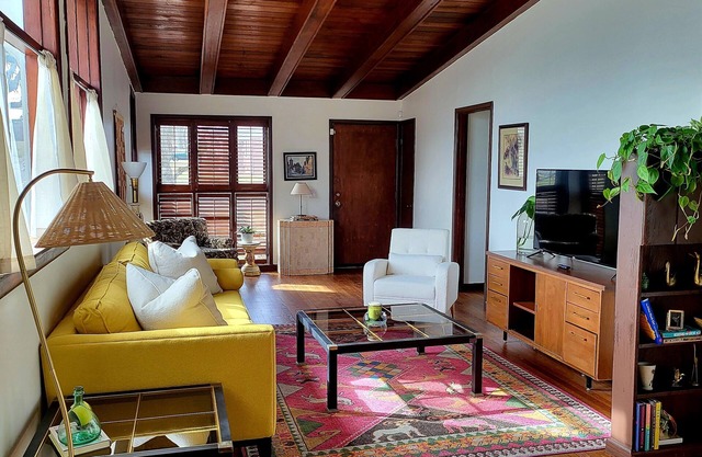 Charming 3-bedroom house located in the heart of Jackson.