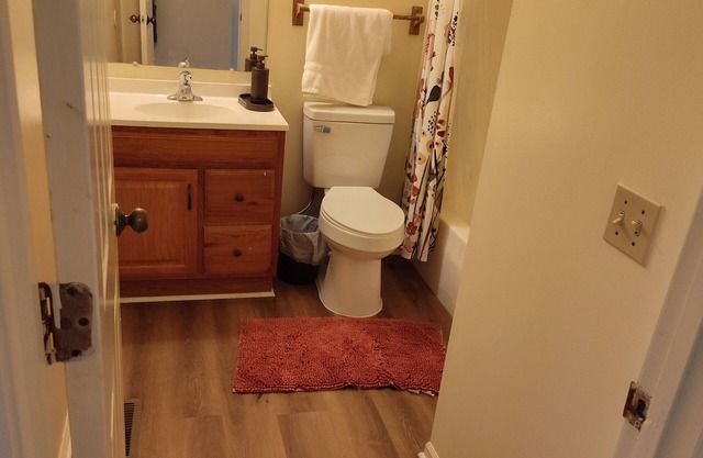 Charming 4-bedroom house with WiFi, AC in delightful Columbia