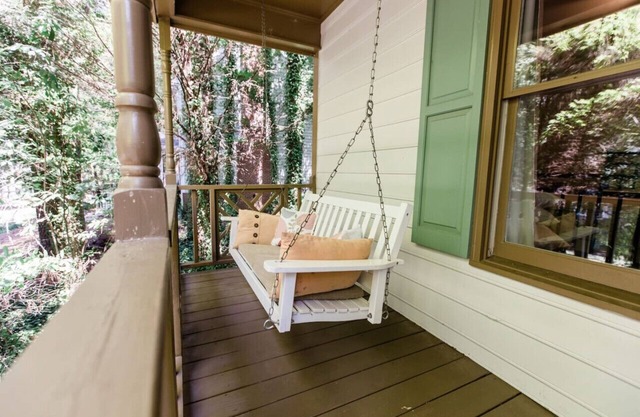 Charming 4BR ★ Family-Friendly ★ w/Backyard ★