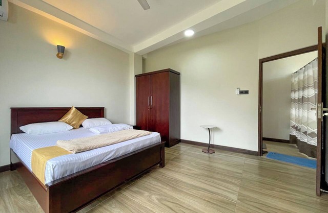 Charming 5-bedroom hotel with WiFi, AC in lovely Kandy