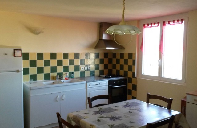 CHARMING APARTMENT QUIET IN GREAT HOUSE
