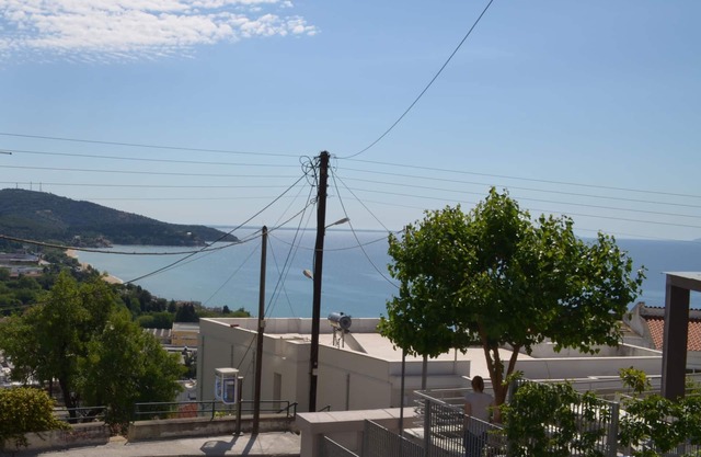 Charming clean and spacious family apartment with view to the sea and forest