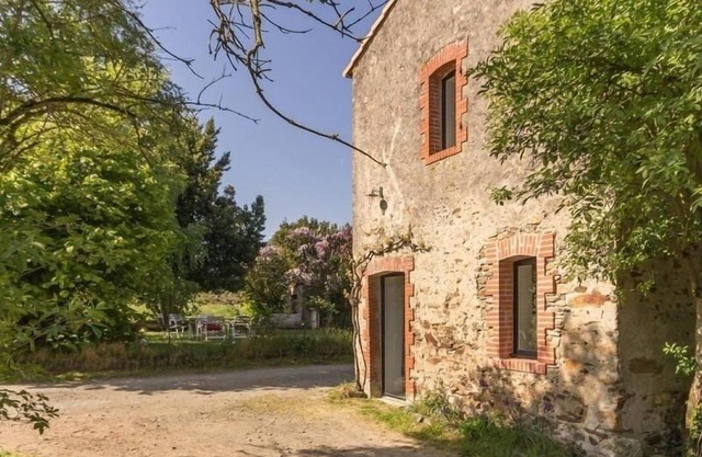 Charming Cottage in Vineyards - Near Nantes & Clisson - WiFi, Family-Friendly
