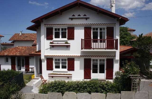 CHARMING FLAT GROUND FLOOR - THE VILLAGE CENTRE
