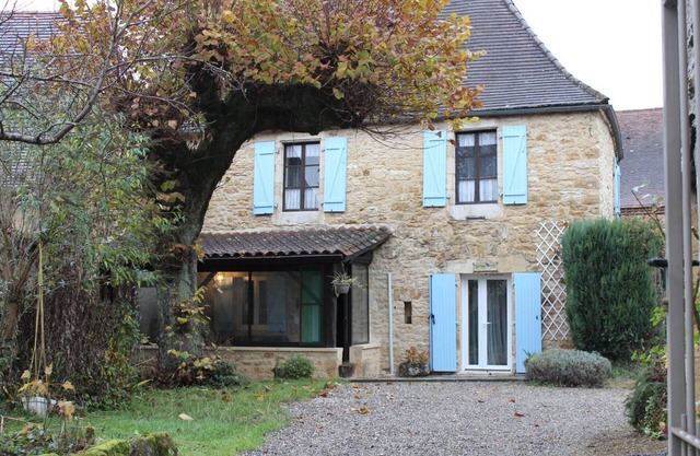 Charming house in Black Perigord with Wifi and enclosed garden