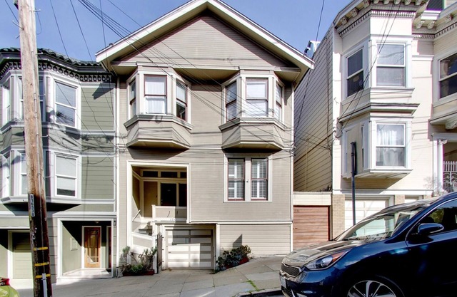 Charming, Fully Updated 1-Bedroom in the Castro with Private Deck & City Views