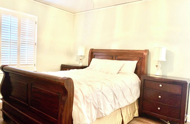 Charming House 2br-2ba-4beds-Long Stay