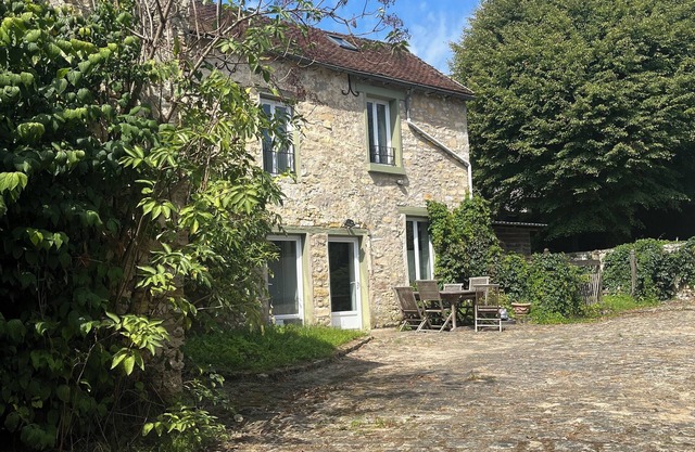 Charming house in a village 15 minutes from Fontainebleau